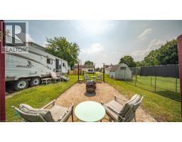 509 QUEENSWAY W - 36