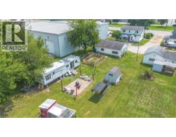 509 QUEENSWAY W - 40