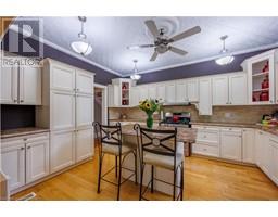 172 NORFOLK Street - 9