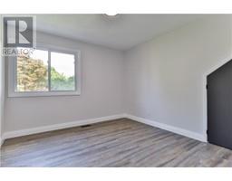 22 ATWOOD Crescent - 20