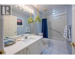 18 BALSAM TRAIL - 18