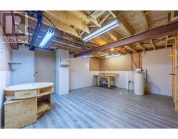 18 BALSAM TRAIL - 27