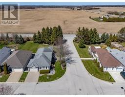 18 BALSAM TRAIL - 38