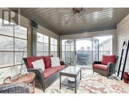 6 WINTERGREEN Crescent - 11