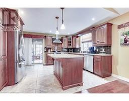 6 WINTERGREEN Crescent - 16