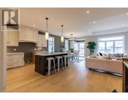 82 DUCHESS Drive - 7