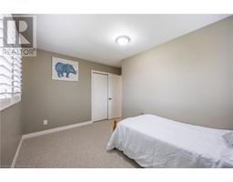 20 ST ELIZABETH Crescent - 18