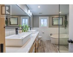 20 ST ELIZABETH Crescent - 21