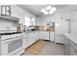 20 THOMPSON Drive - 16