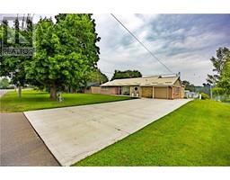 6 RYERSE Crescent - 2