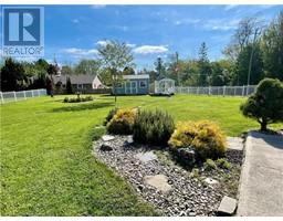 6 RYERSE Crescent - 6