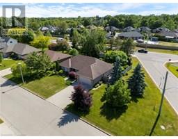 1 RAVINE CRT - 3