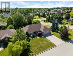 1 RAVINE CRT - 33