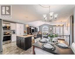 232 DONLY Drive S - 18