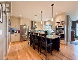 104 LAM Boulevard - 14
