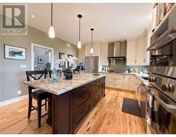 104 LAM Boulevard - 15