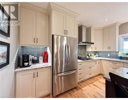 104 LAM Boulevard - 18