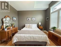 104 LAM Boulevard - 24