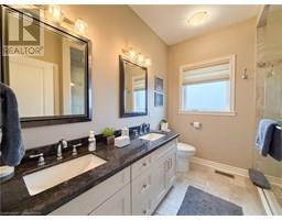 104 LAM Boulevard - 27