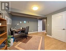 104 LAM Boulevard - 35