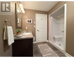 104 LAM Boulevard - 37