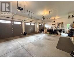 104 LAM Boulevard - 38