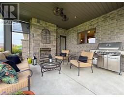 104 LAM Boulevard - 40