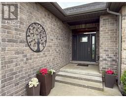104 LAM Boulevard - 5