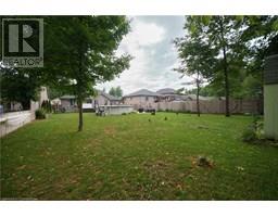 45 WINTERGREEN Crescent - 36