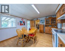 258 LYNN VALLEY Road - 20