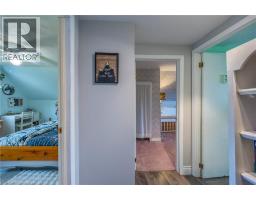 258 LYNN VALLEY Road - 22