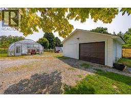 258 LYNN VALLEY Road - 32