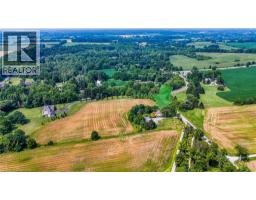 258 LYNN VALLEY Road - 36