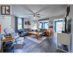 258 LYNN VALLEY Road - 4