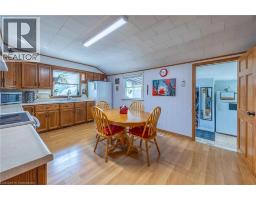 258 LYNN VALLEY Road - 6