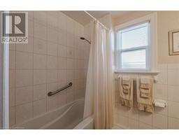109 TALBOT Street N - 24