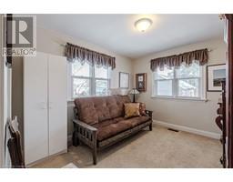109 TALBOT Street N - 26