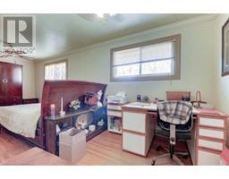 251 MONTCLAIR Crescent - 10