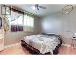 251 MONTCLAIR Crescent - 12