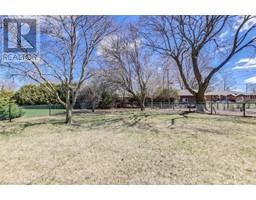 251 MONTCLAIR Crescent - 24