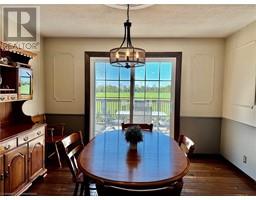 483 MAIN Street E - 5