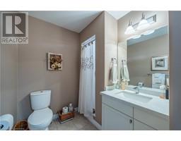 19 SOMERSET Drive UnitNo. 1 - 15