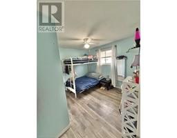 124 OAK Street - 18