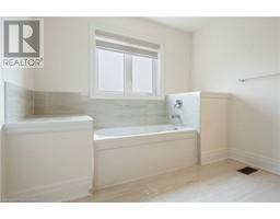 64 MACKLIN Street - 28
