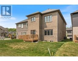 64 MACKLIN Street - 5
