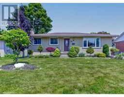 87 LYNNDALE Road - 1