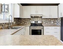 87 LYNNDALE Road - 15