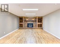 87 LYNNDALE Road - 27