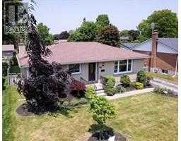 87 LYNNDALE Road - 4
