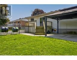 87 LYNNDALE Road - 42